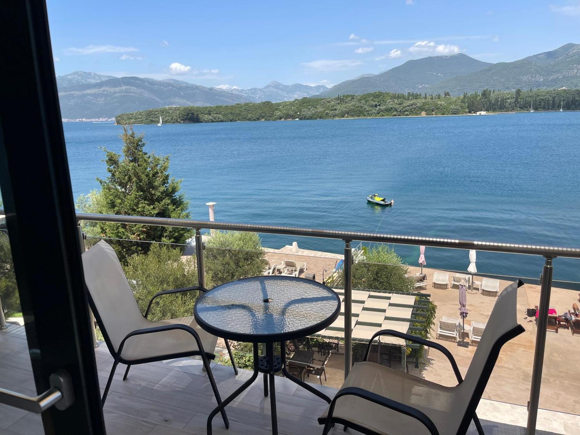 Apartmani Mia Tivat Bagian luar foto