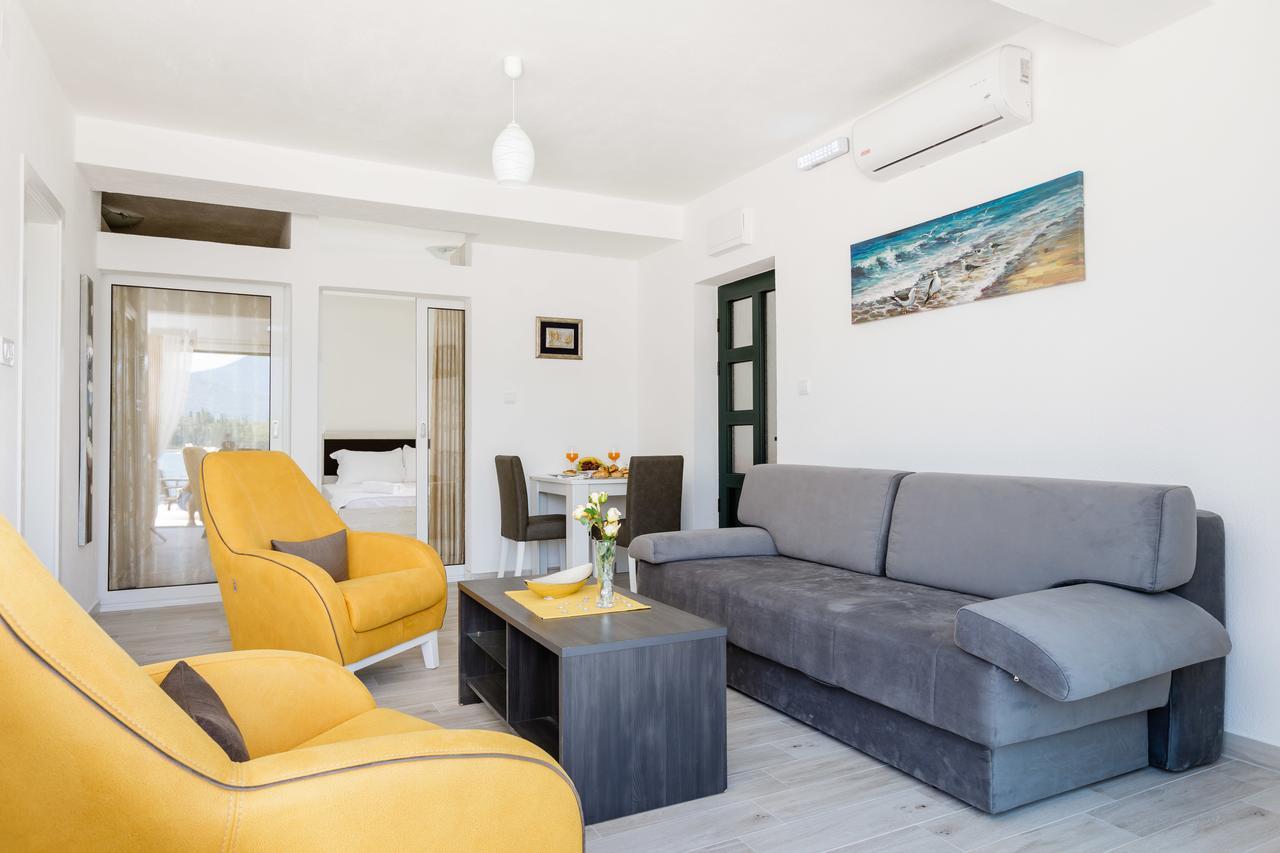 Apartmani Mia Tivat Bagian luar foto