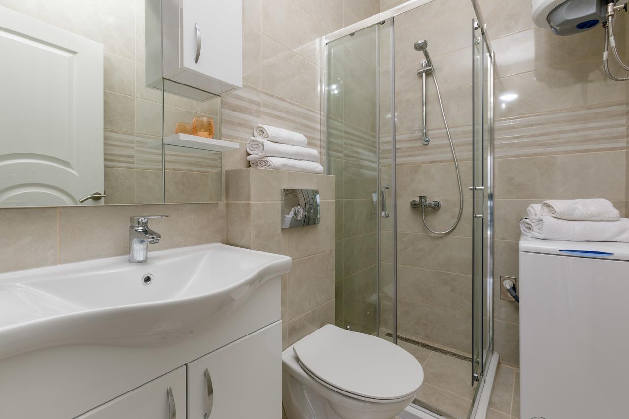 Apartmani Mia Tivat Bagian luar foto