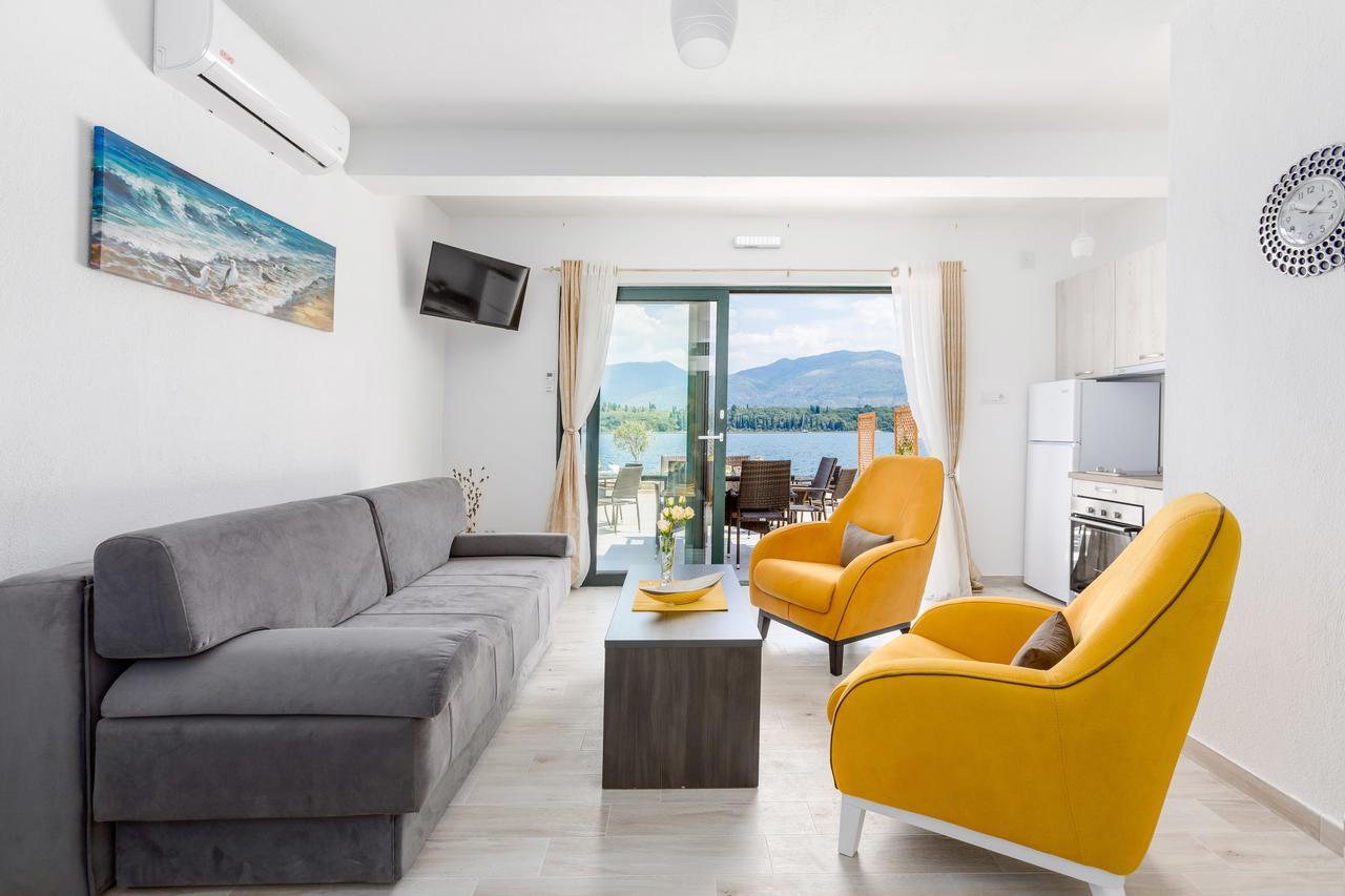 Apartmani Mia Tivat Bagian luar foto