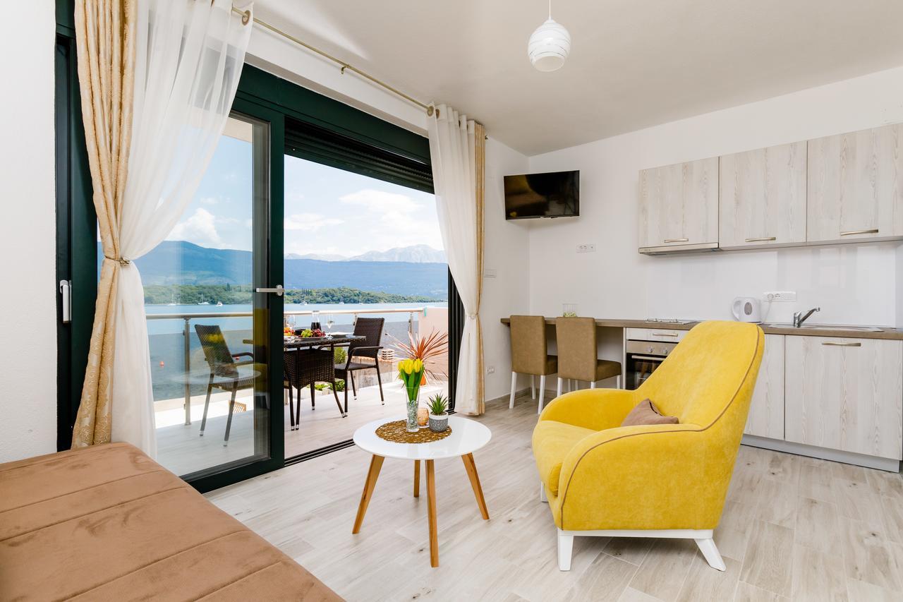 Apartmani Mia Tivat Bagian luar foto